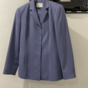 2 pieces suit Kasper ASI Size 6 ! In really good condition